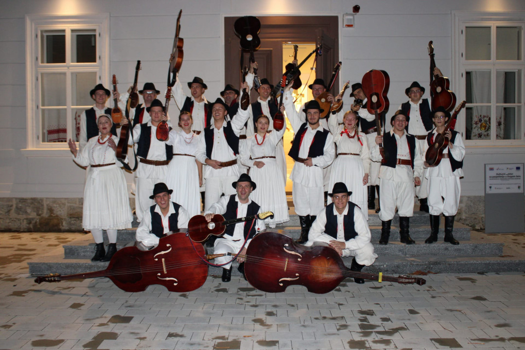 Tamburaški orkestar iz Gornje Stubice osvojio srebrnu plaketu Hrvatskog sabora kulture